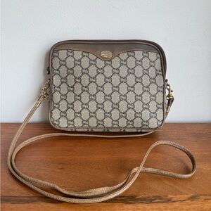Gucci Plus Vintage Beige and Brown leather crossbody bag with logo pattern